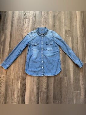 Uniqlo Cotton Snap Button Denim Shirt Size S